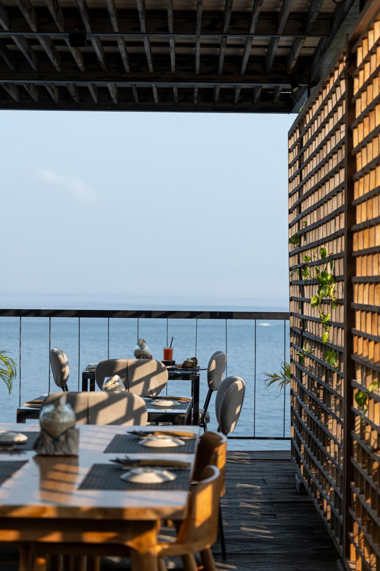 Adiwana Warnakali Resort Toyapakeh Экстерьер фото